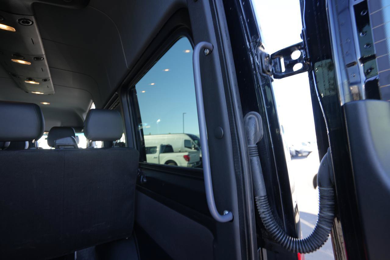 Used 2025 Mercedes-Benz Sprinter 2500 image 13