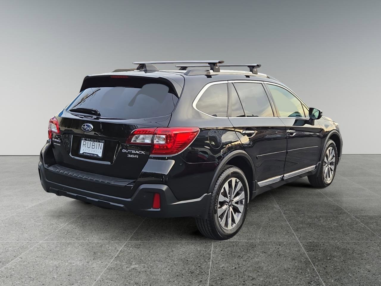 Used 2018 Subaru Outback 3.6R Touring w/ Protection Package #1 image 7