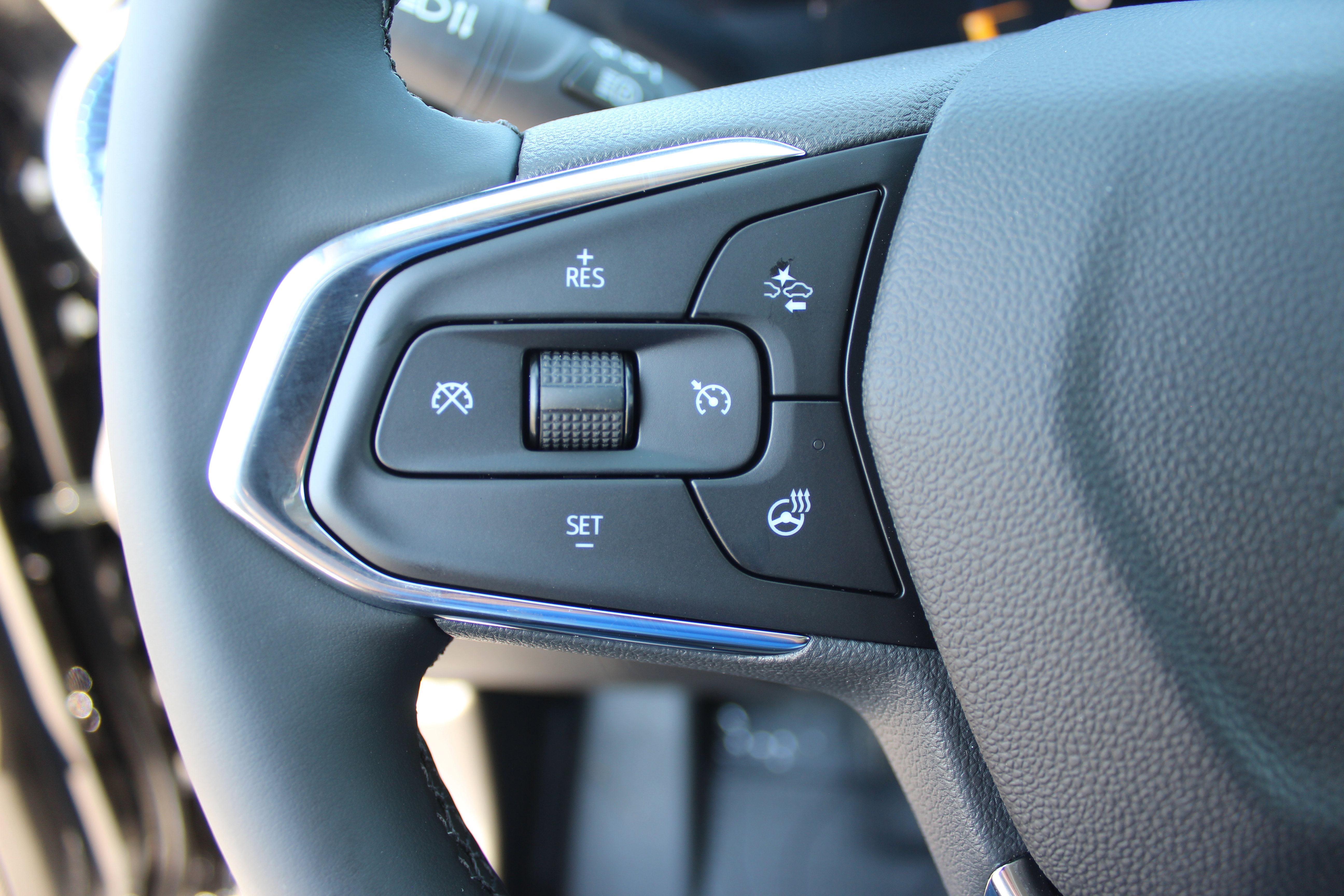 New 2025 Chevrolet Trax LT w/ Driver Confidence Package image 23