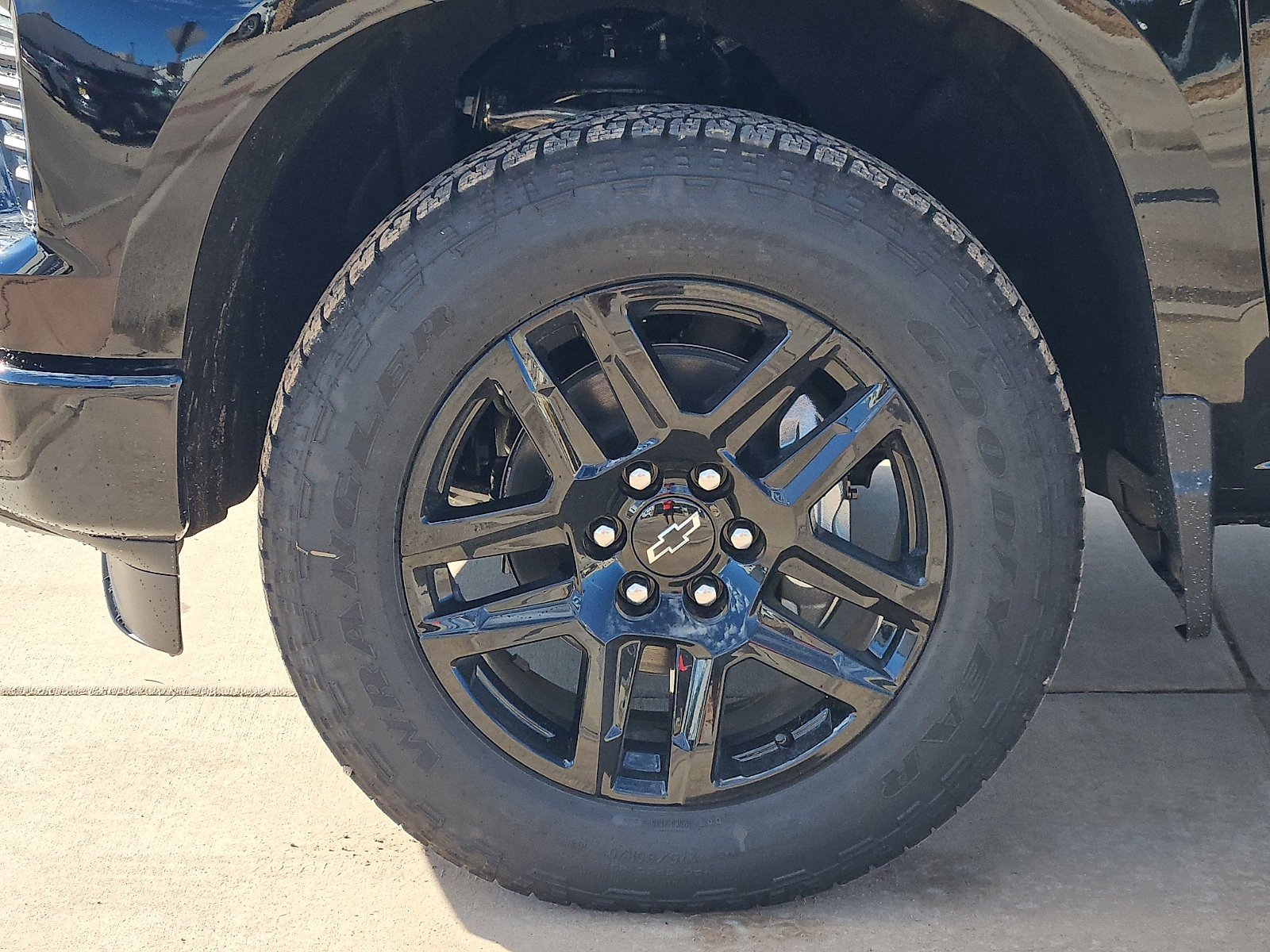 New 2026 Chevrolet Silverado 1500 RST w/ RST Select Package AWD/4WD image 9