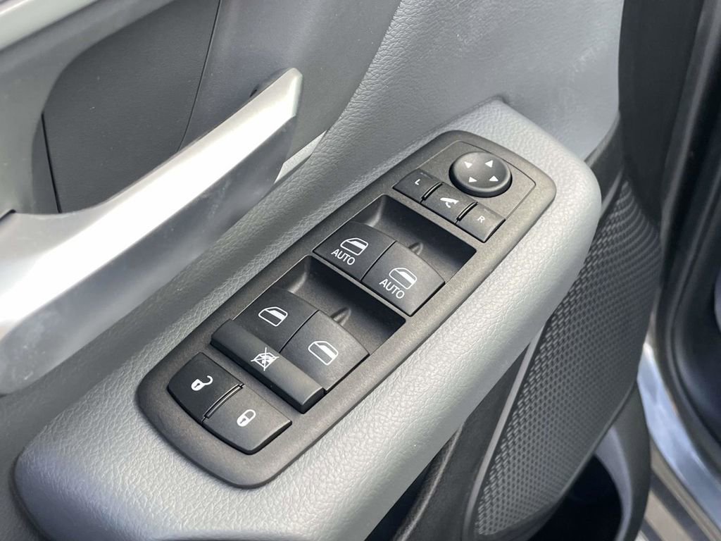 Certified 2023 RAM 1500 Big Horn image 25