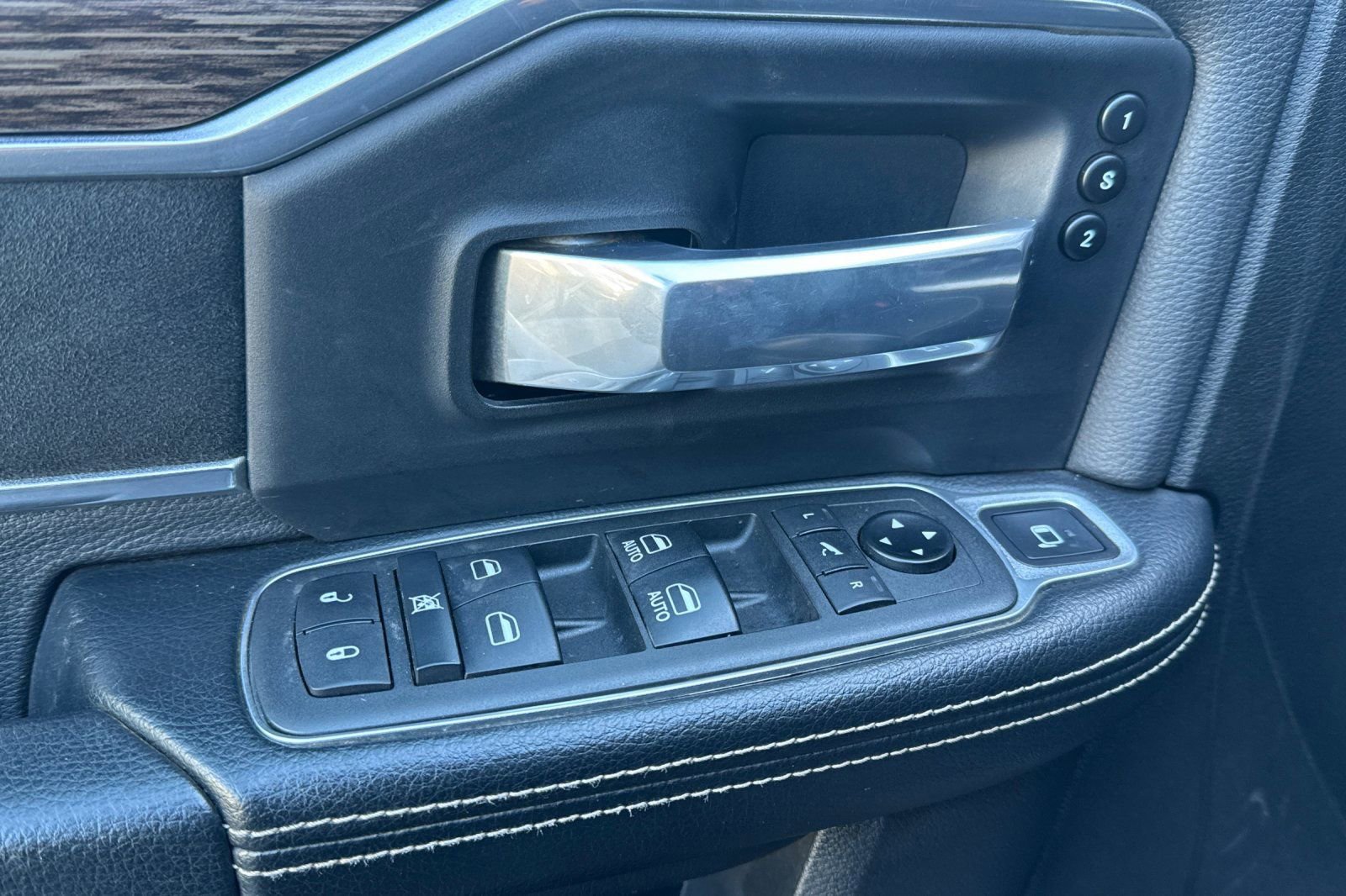 Used 2021 RAM 3500 Laramie image 12