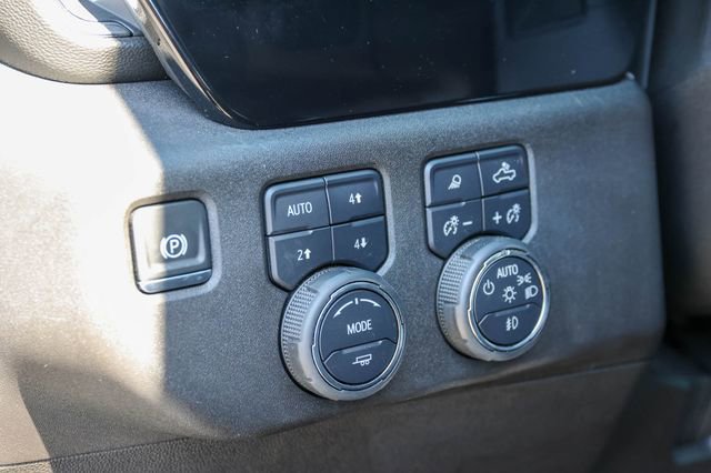 Used 2025 Chevrolet Silverado 2500 LTZ w/ LTZ Plus Package AWD/4WD image 13