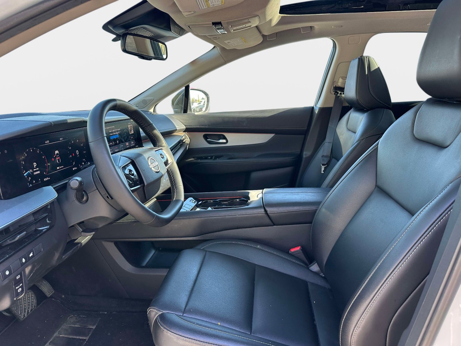 Used 2025 Nissan Murano SL AWD/4WD image 12