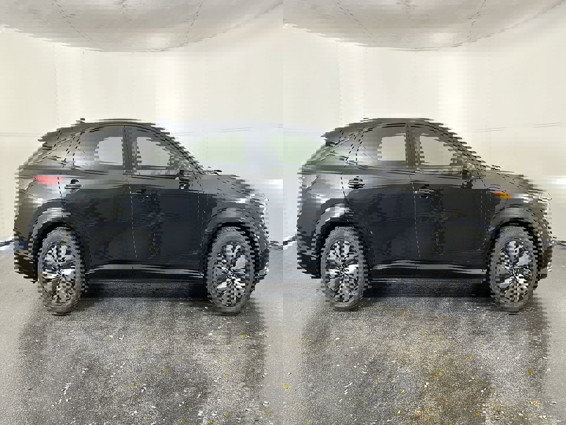 Certified 2023 Nissan Ariya AWD image 13