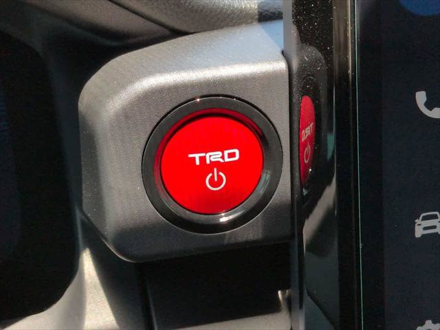 Certified 2026 Toyota 4Runner TRD Off-Road Premium AWD/4WD image 27
