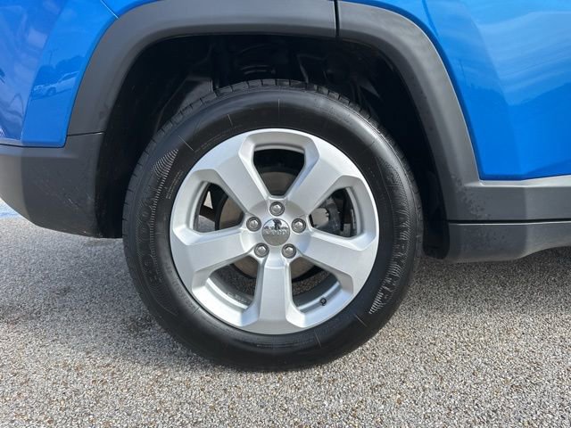 Certified 2021 Jeep Compass Latitude image 16