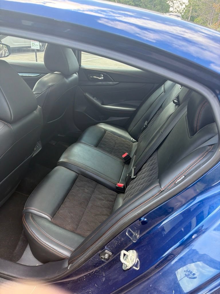 Used 2019 Nissan Maxima SR FWD image 8
