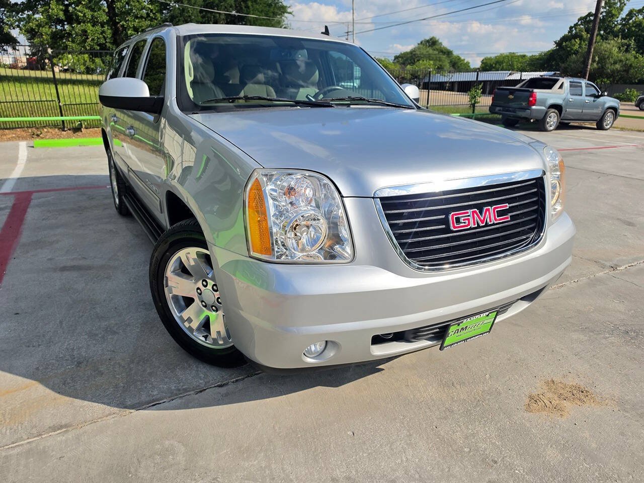 Used 2014 GMC Yukon XL SLT w/ SLT-2 Equipment Package RWD image 62