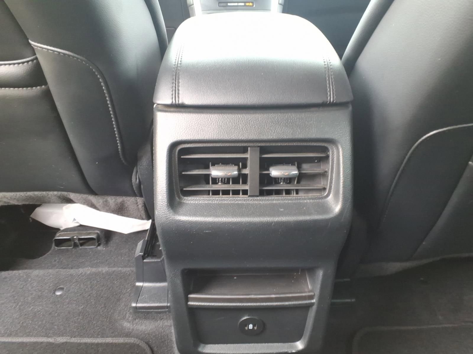 Used 2024 Ford Edge SEL AWD/4WD image 31