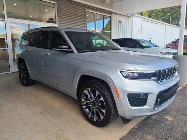 New 2025 Jeep Grand Cherokee L Overland w/ Luxury Tech Group IV image 2