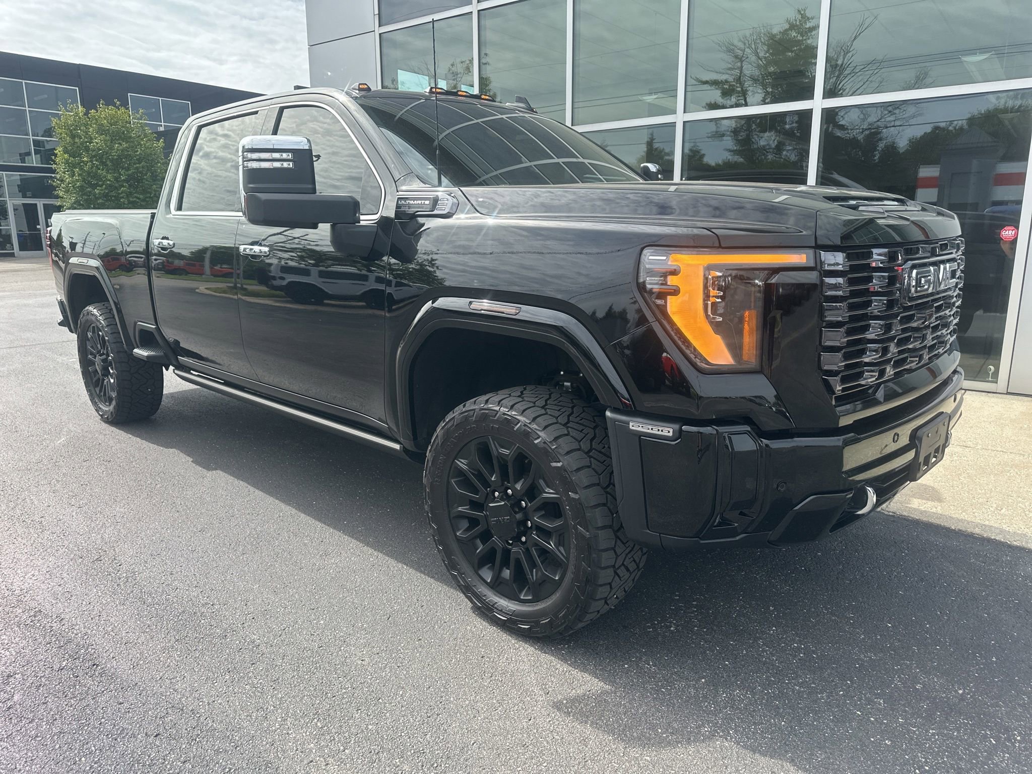 Used 2025 GMC Sierra 2500 Denali Ultimate AWD/4WD 360° Tour