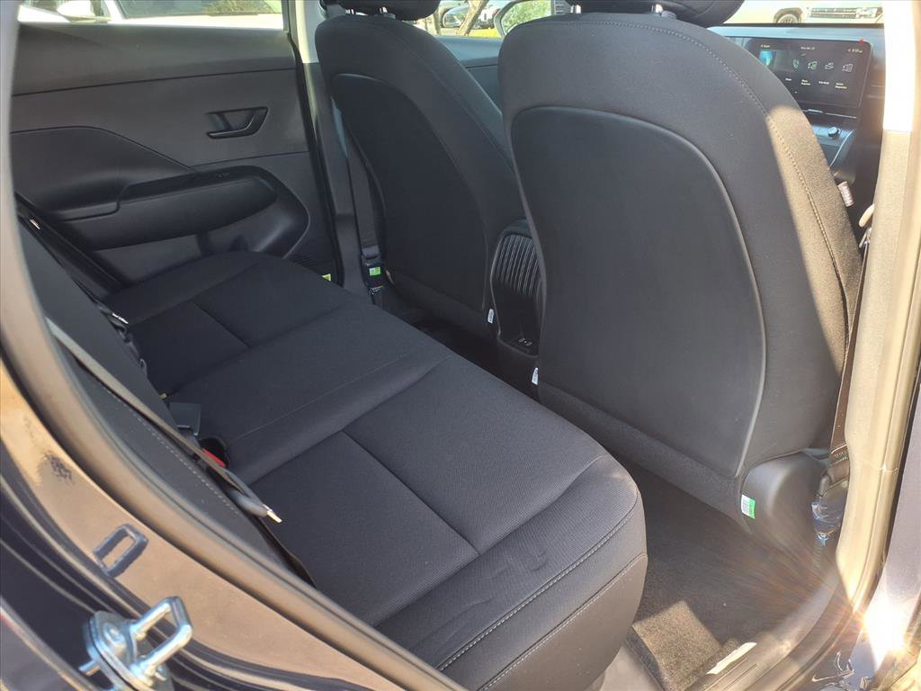 New 2026 Hyundai Kona SE image 8