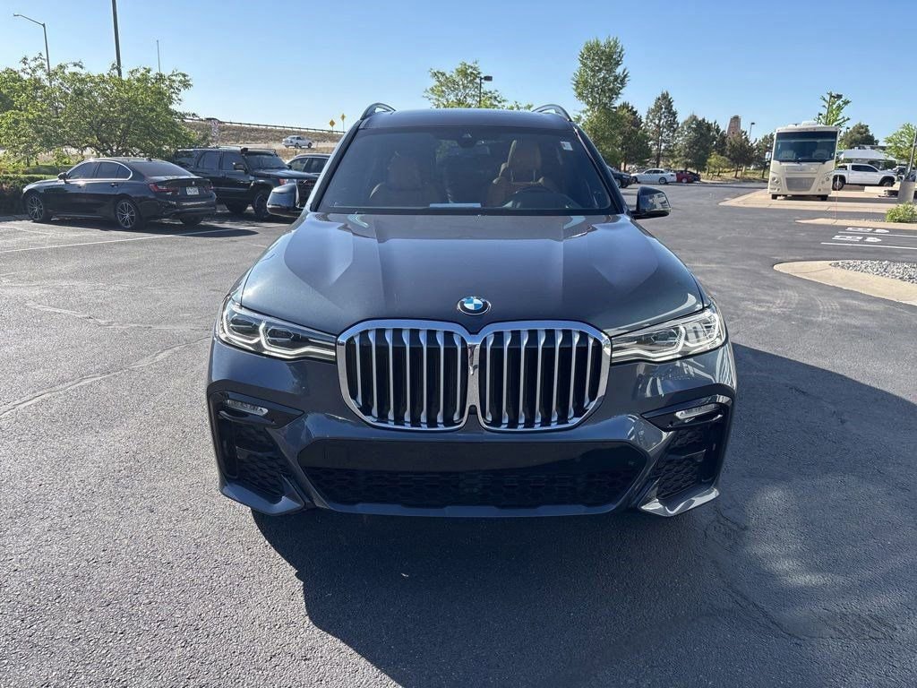 Used 2022 BMW X7 xDrive40i w/ M Sport Package AWD/4WD image 8