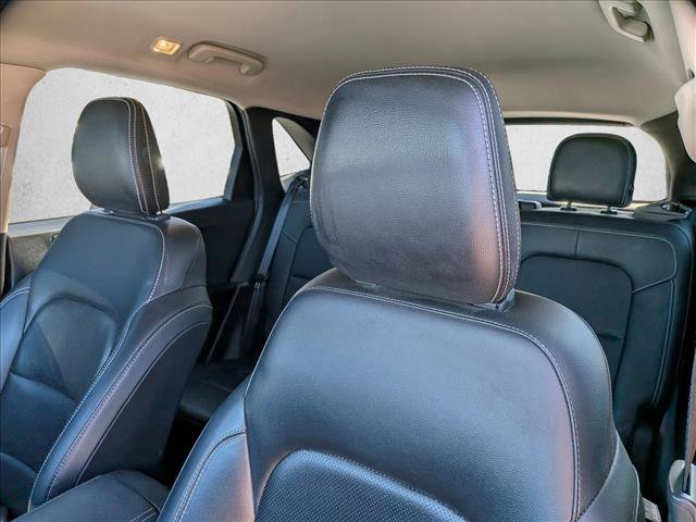 Used 2020 Ford Escape SEL image 13