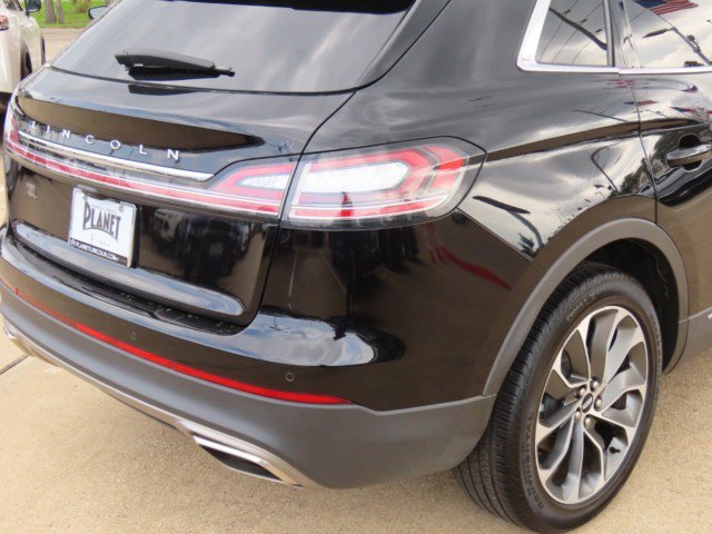 Used 2023 Lincoln Nautilus Reserve image 10