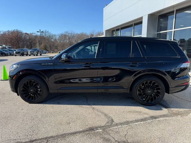 Used 2025 Lincoln Aviator Reserve w/ Equipment Group 201A image 4