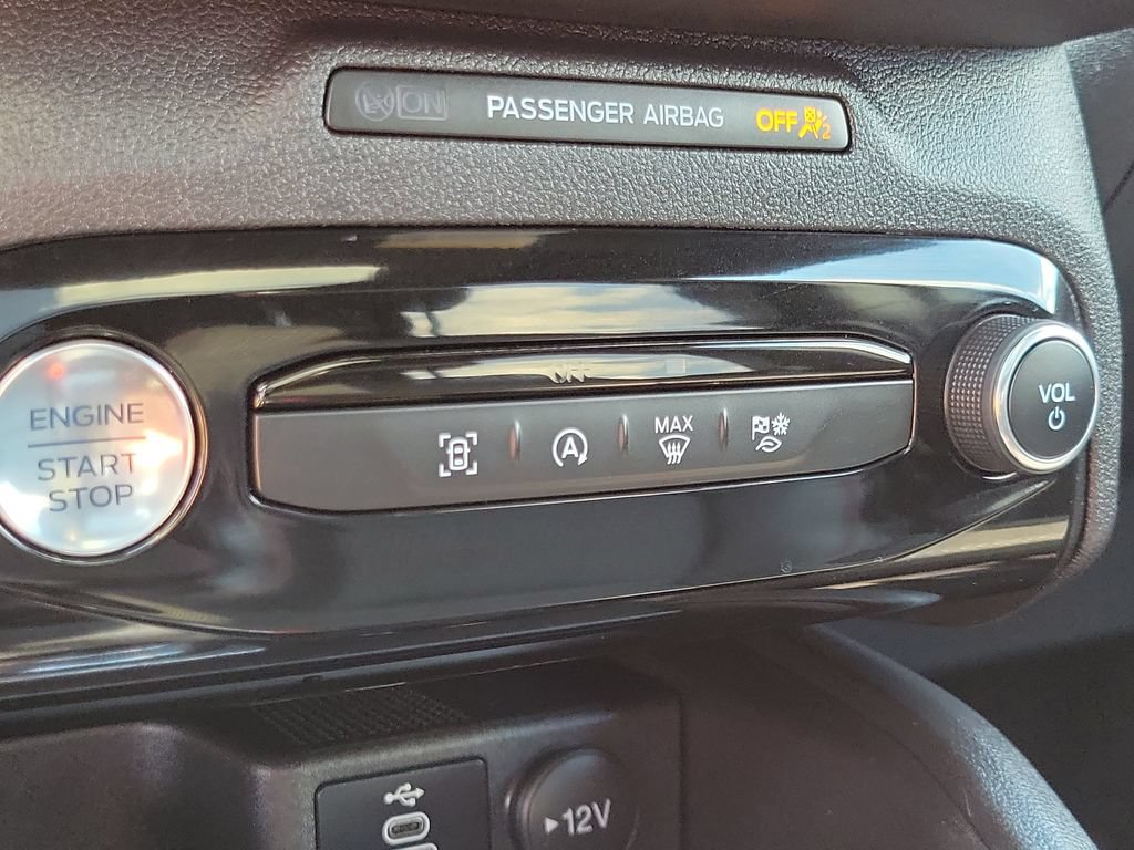 Used 2024 Ford Escape ST-Line w/ Tech Pack #1 AWD/4WD image 29