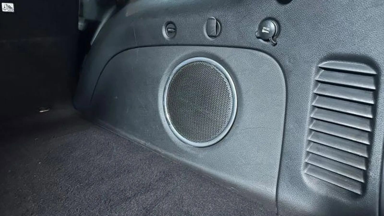 Used 2021 Jeep Grand Cherokee Limited w/ Sun & Sound Group image 46