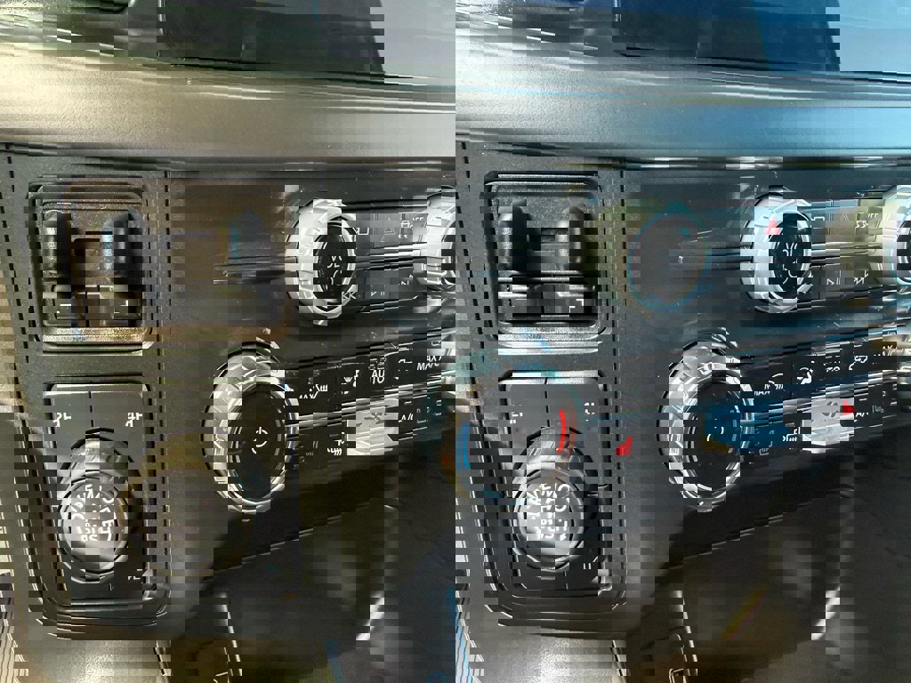 Used 2025 Ford F150 Tremor w/ Tow/Haul Package image 16