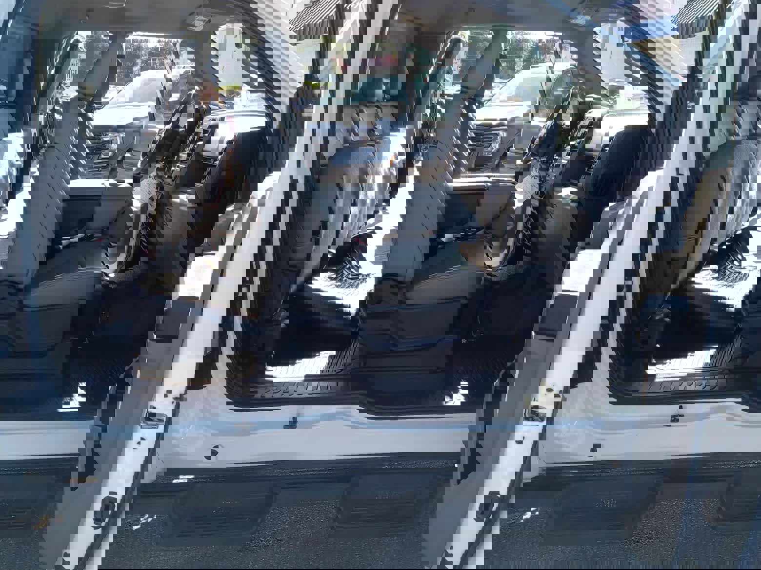 Used 2022 Ford F350 XL w/ Power Equipment Group image 35