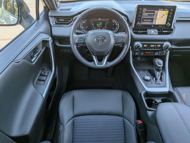 Certified 2021 Toyota RAV4 XSE w/ XSE Grade Weather Package AWD/4WD image 18