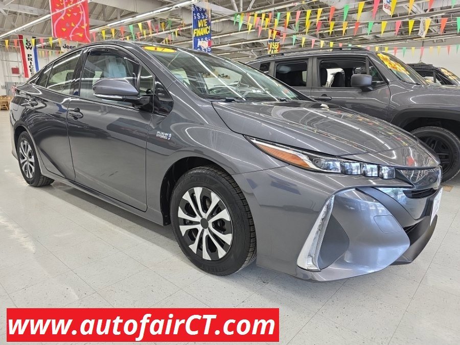 Used 2017 Toyota Prius Prime Premium FWD video 1