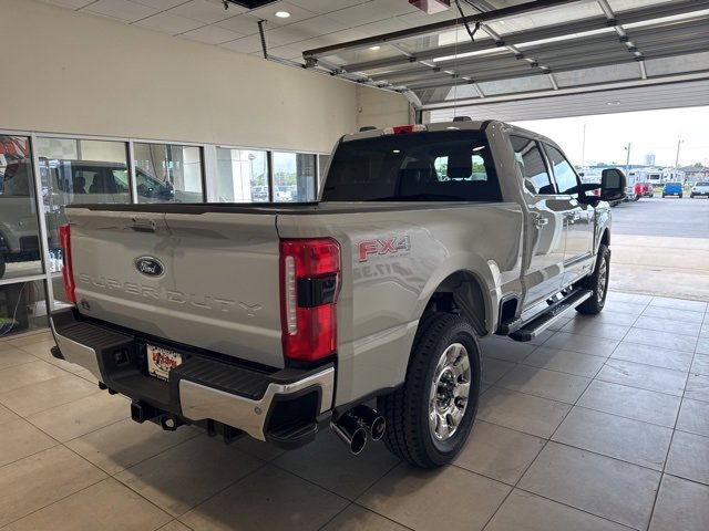 New 2026 Ford F250 4x4 Crew Cab Super Duty image 3