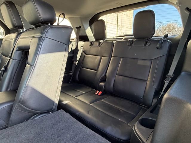 Used 2023 Ford Explorer XLT w/ Equipment Group 202A image 13