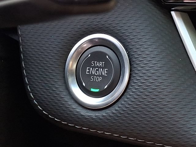 Used 2025 Chevrolet Equinox LT AWD/4WD image 19