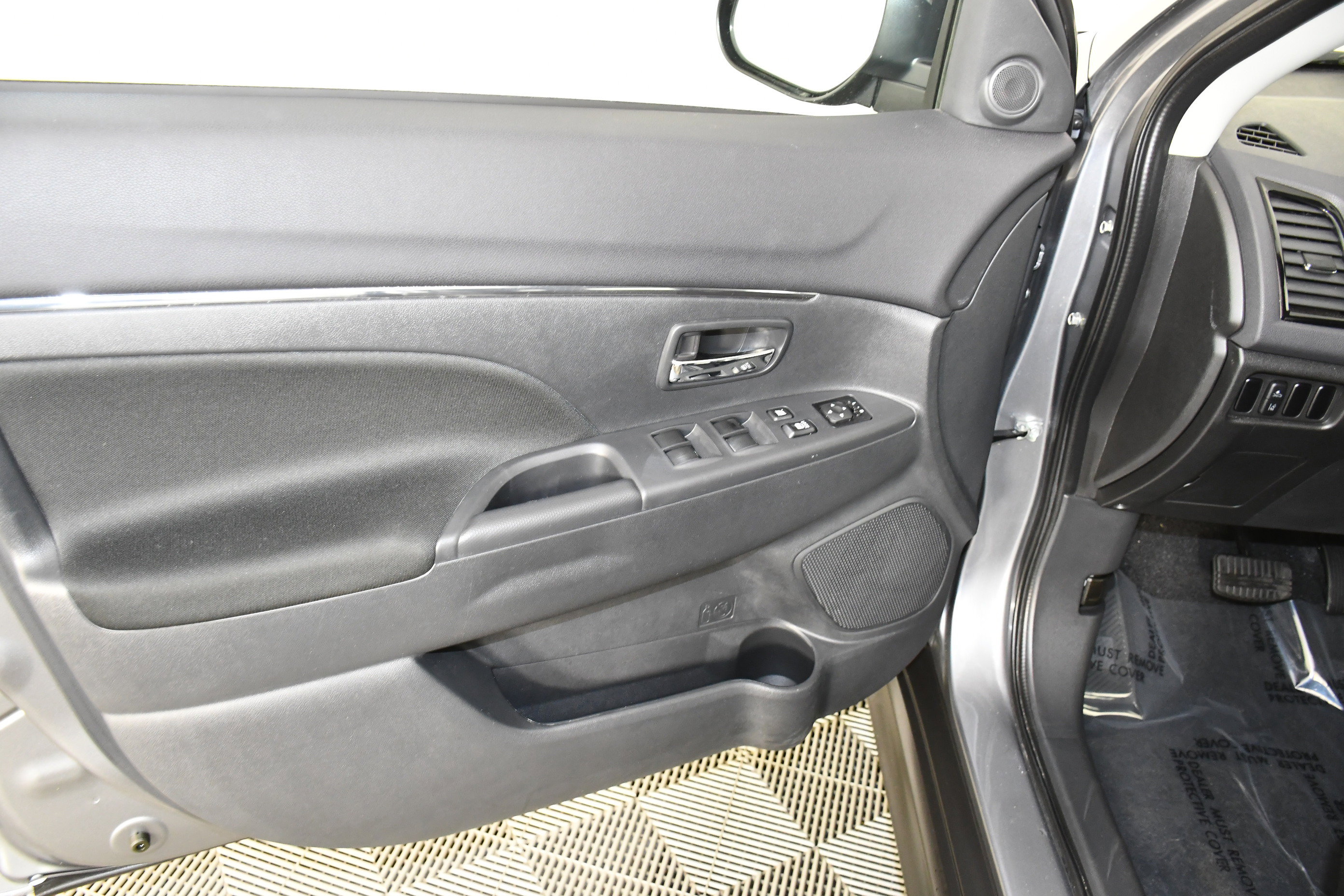 Used 2024 Mitsubishi Outlander Sport LE image 36