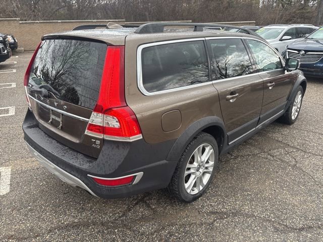 Used 2016 Volvo XC70 T5 Platinum image 3