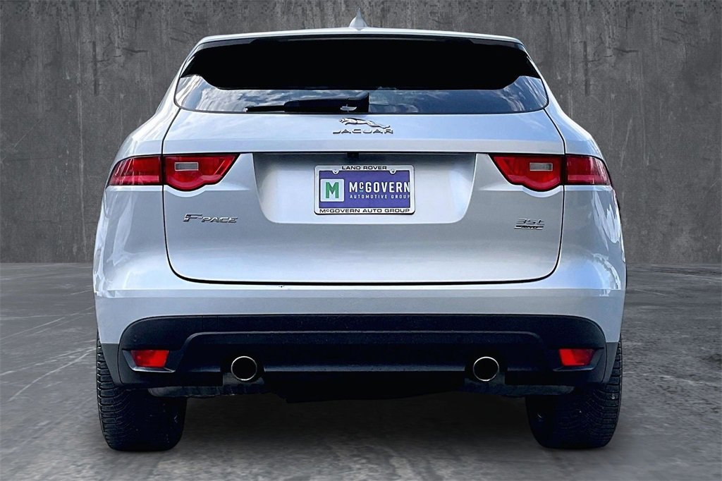 Used 2017 Jaguar F-PACE Prestige image 5