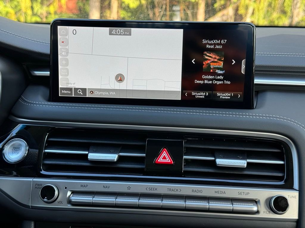 Used 2026 Genesis G70 2.5T image 15