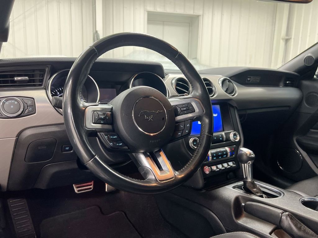 Used 2020 Ford Mustang Premium image 10