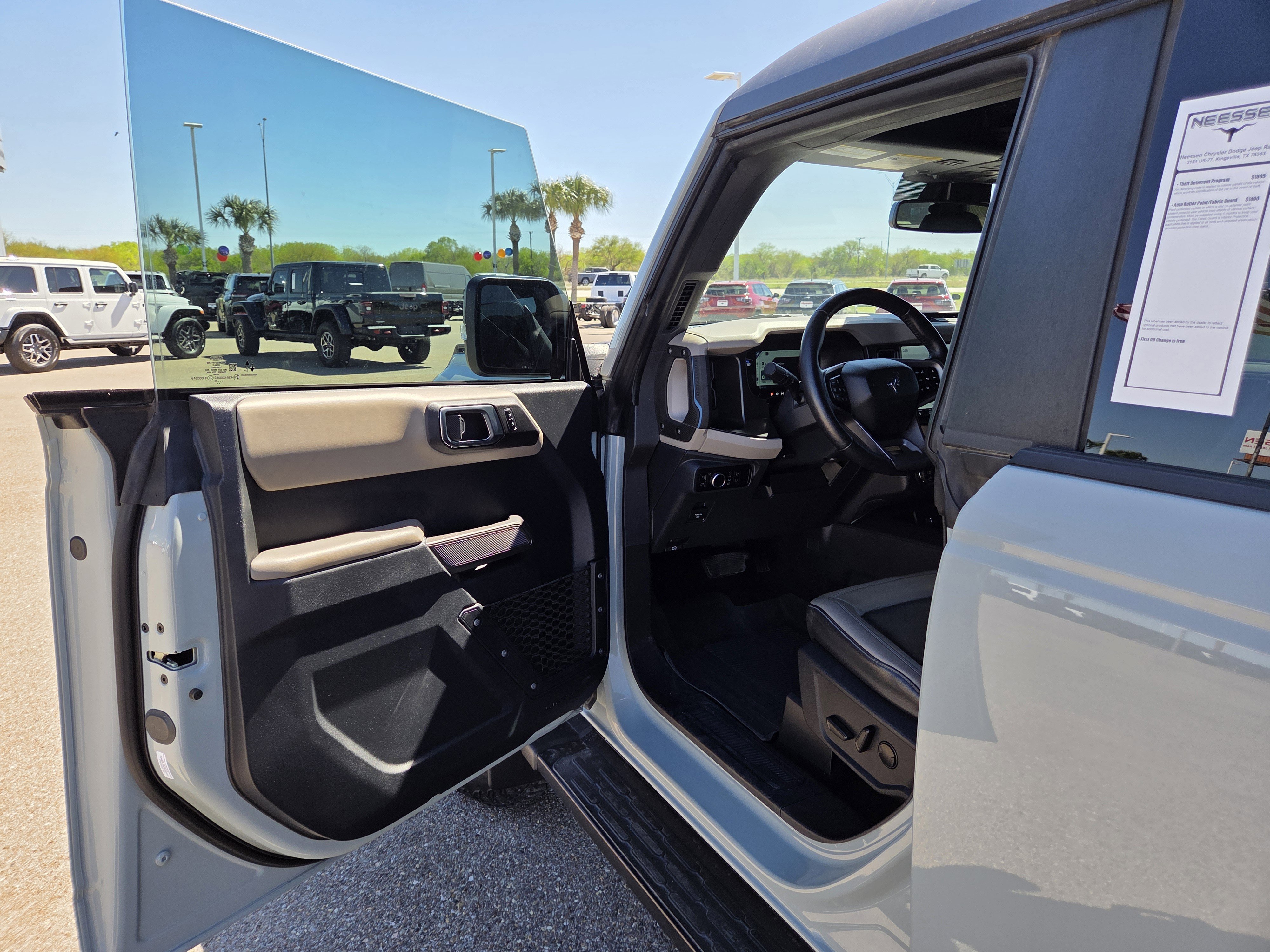 Used 2023 Ford Bronco Wildtrak image 12