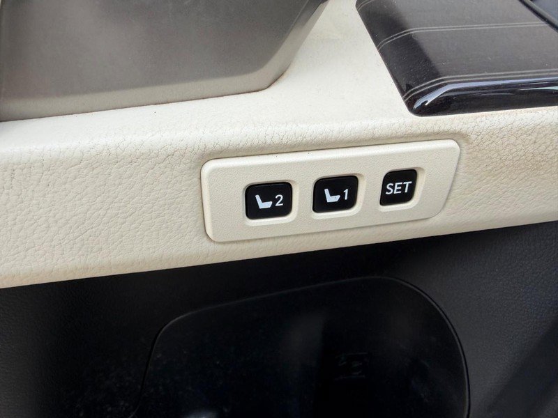 Used 2020 Lexus GX 460 Premium w/ Premium Package image 21