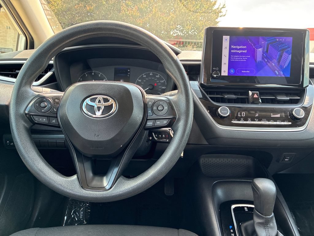 Used 2024 Toyota Corolla LE FWD image 14