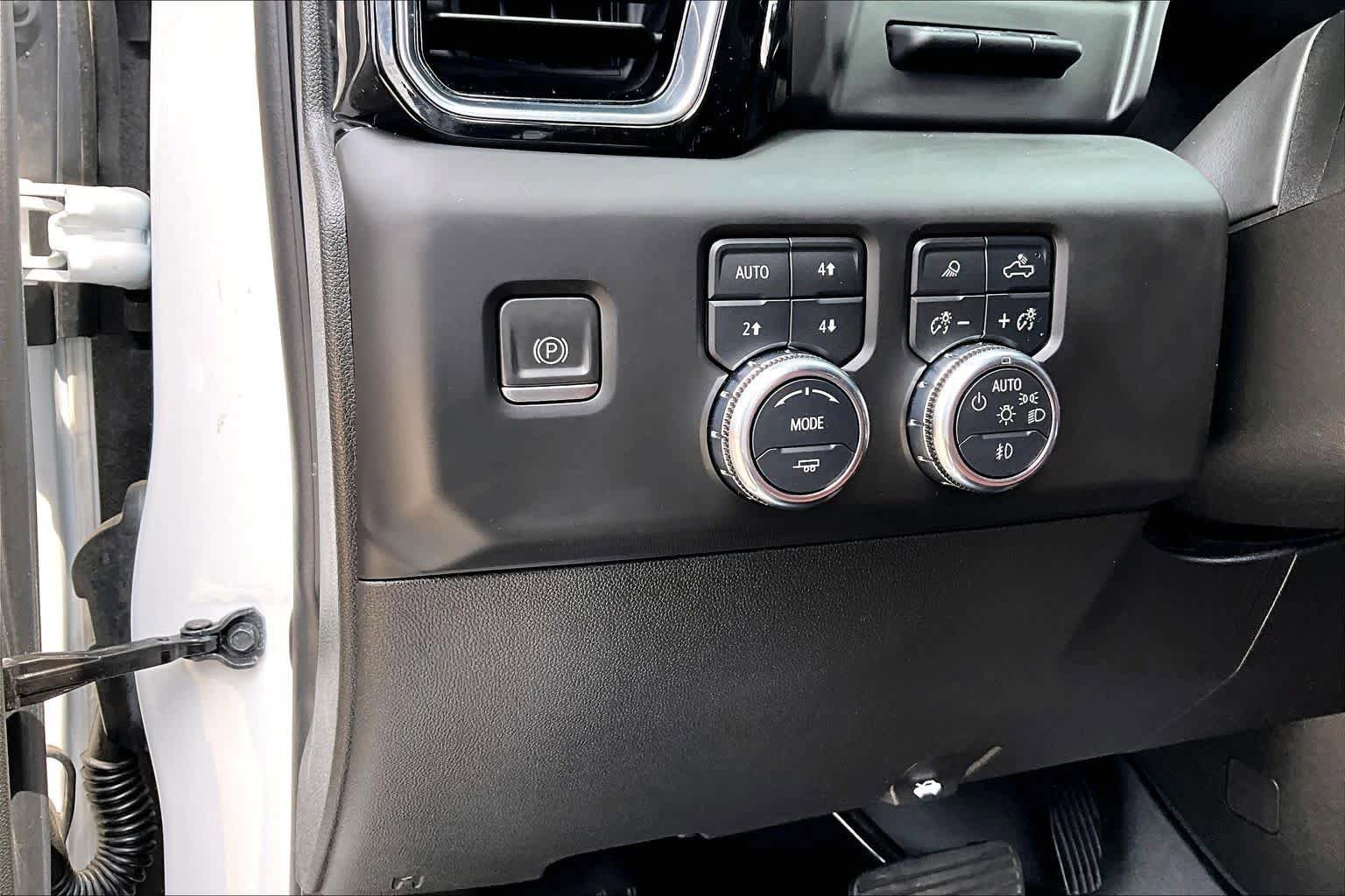Used 2023 GMC Sierra 1500 Denali Ultimate AWD/4WD image 36