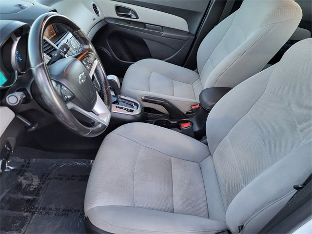 Used 2014 Chevrolet Cruze LT image 6