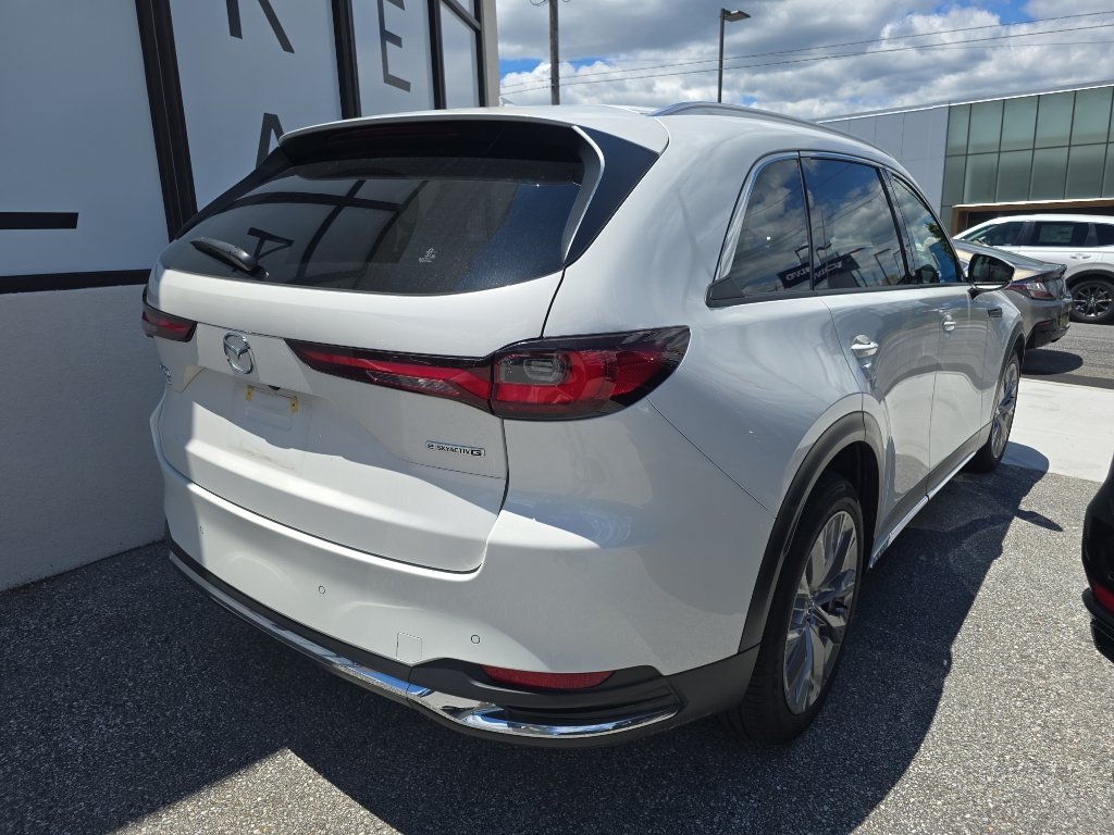 Used 2024 MAZDA CX-90 3.3 Turbo w/ Premium Package AWD/4WD image 4