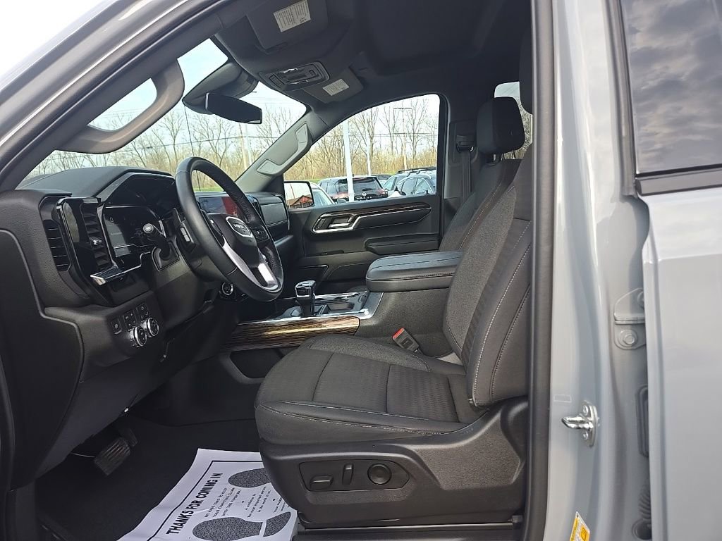 Used 2024 GMC Sierra 1500 Elevation w/ Preferred Package AWD/4WD image 10