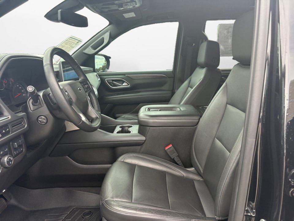 Used 2021 Chevrolet Tahoe Z71 w/ Z71 Signature Package AWD/4WD image 11