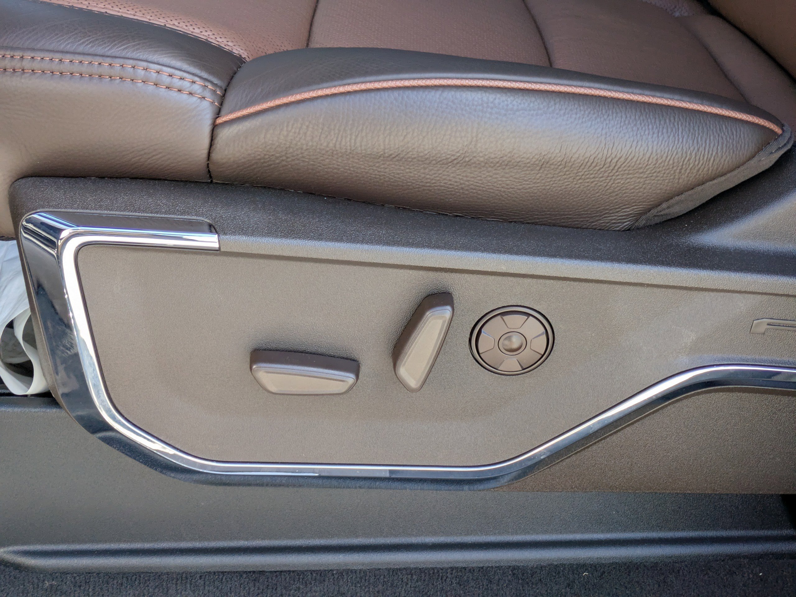 Certified 2026 Ford F250 King Ranch w/ Chrome Package image 27