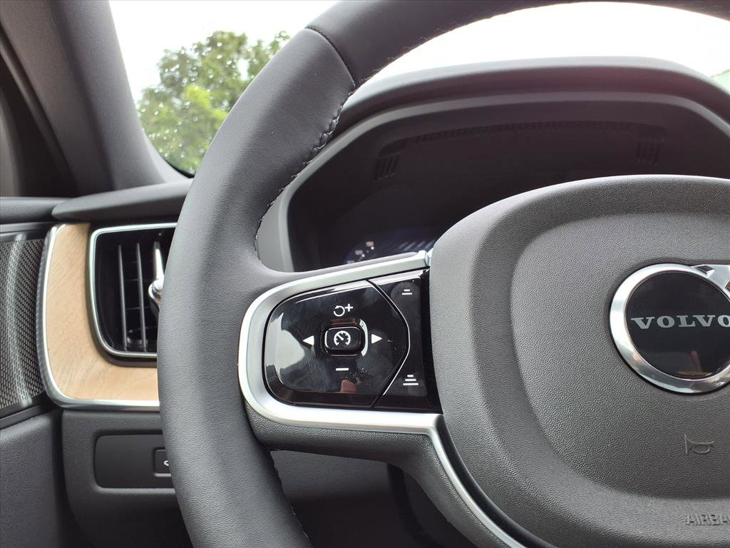New 2026 Volvo XC60 T8 Plus w/ Protection Package Premier image 17