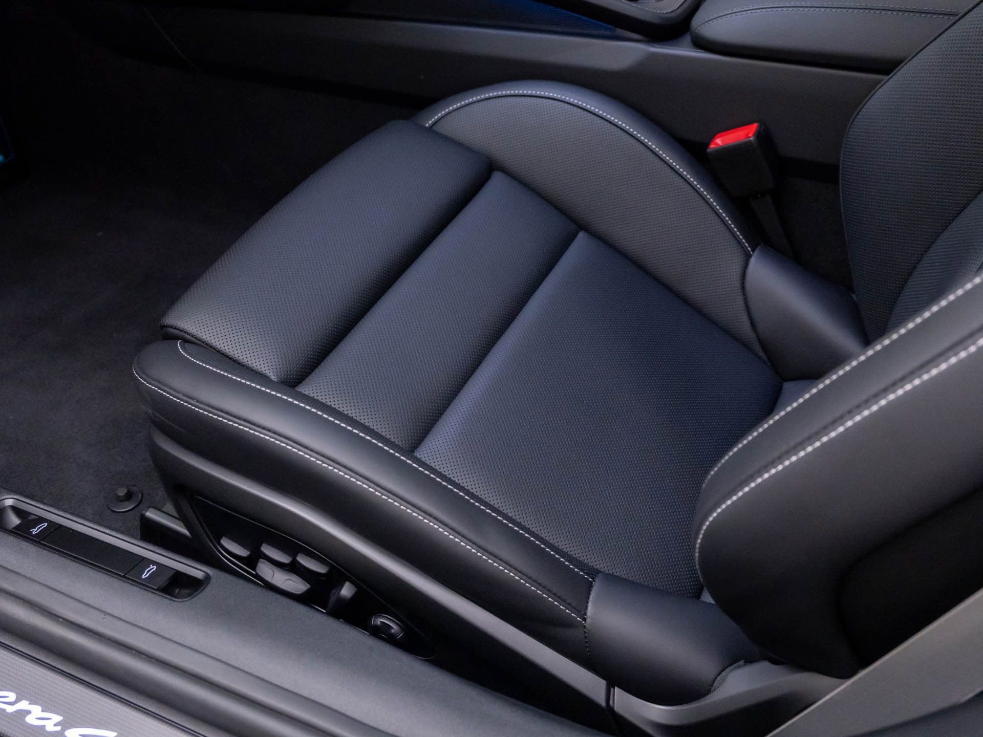 New 2026 Porsche 911 Carrera 4S AWD/4WD image 17