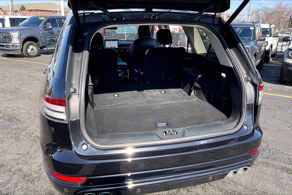 Used 2021 Lincoln Aviator Grand Touring AWD/4WD image 27