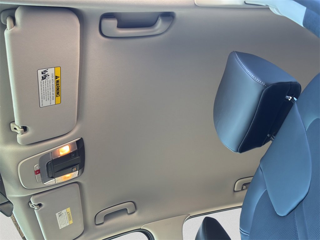 Used 2025 Kia Sorento EX image 21