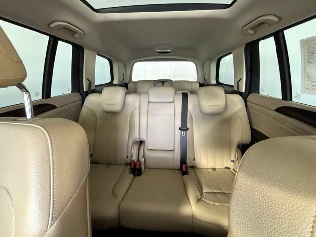 Used 2017 Mercedes-Benz GLS 450 4MATIC image 46