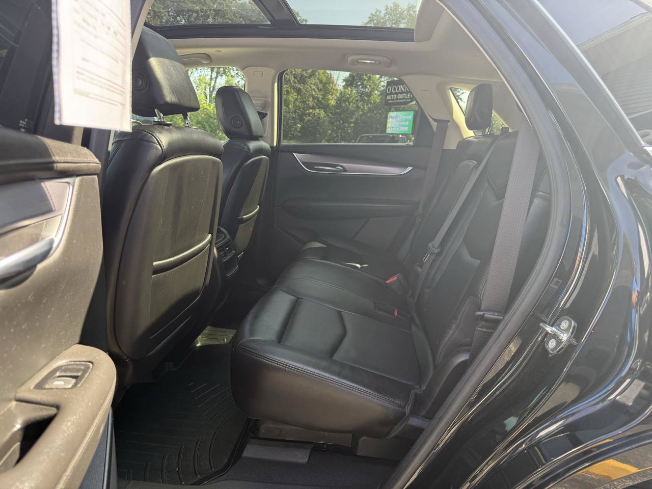 Used 2017 Cadillac XT5 Luxury w/ Driver Awareness Package FWD image 14